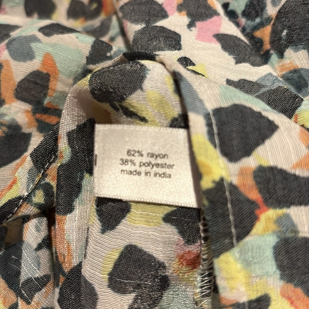 Lane Bryant 24 one arm blouse in muted colors - new with tags - Picture 4 of 4